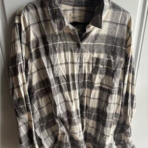 Universal Thread Gray Plaid Shirt